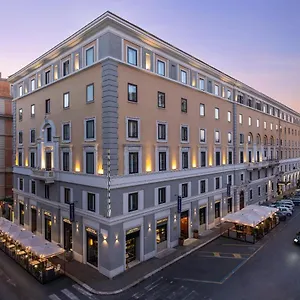 Golden Tulip Piram Řím