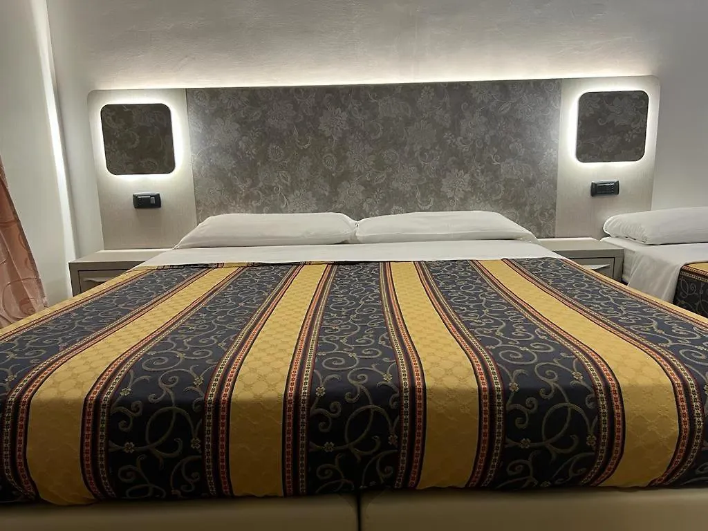 Hotel Principe Rome 2*,